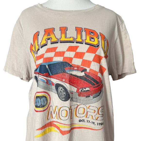 Forever 21 Tops - Forever 21 Malibu Motors Graphic Tee